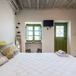 Casa Filakopi